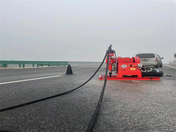 郓城马路路基路面开裂下沉注浆加固灌浆